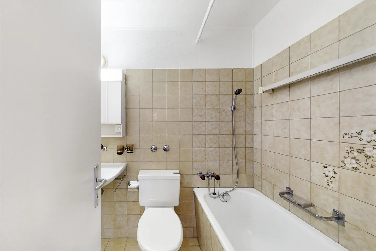 Geräumige Wohnung mit Balkon - Foto 9 von 10