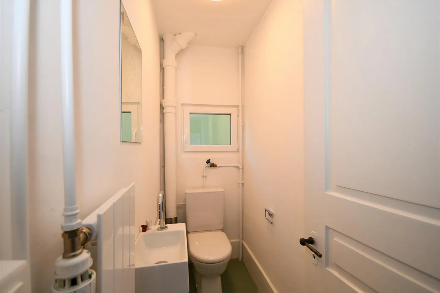 Appartement 3,5 pièces avec sa propre terrasse sur le toit et cuisine ultramoderne - Photo 7 sur 7