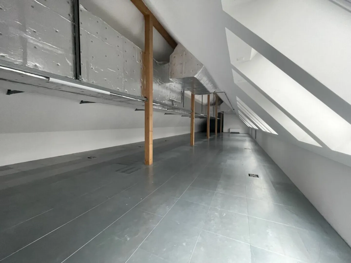 Büro- und Lagerräume «Im Fokus» auf 258 m² / 5. Obergeschoss - Foto 1 von 11