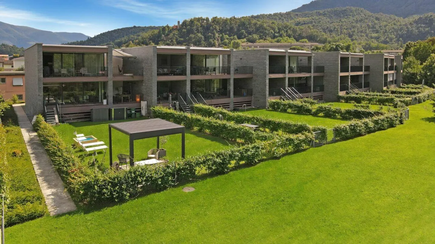 Losone - Appartement moderne avec jardin - Photo 1 sur 12