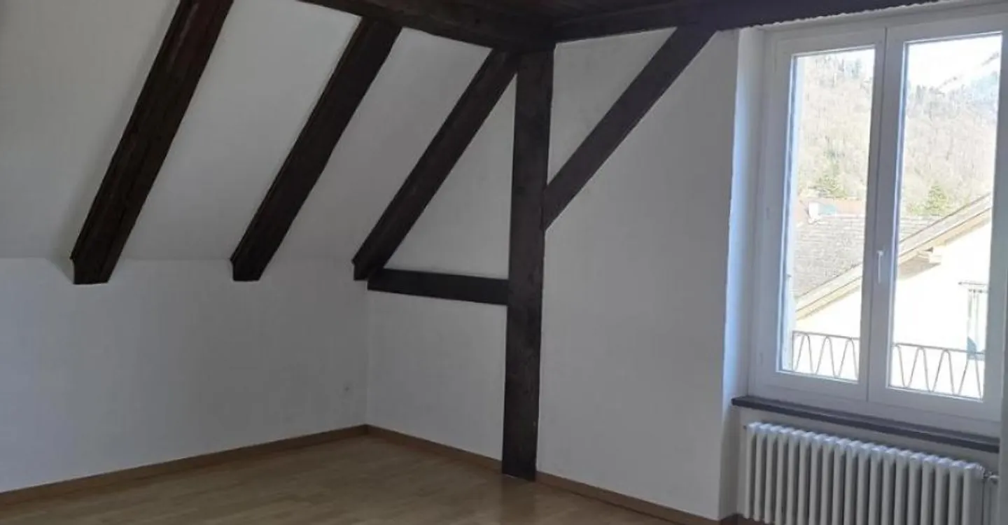 Attique Duplex Charmant en Ville - Photo 4 sur 7