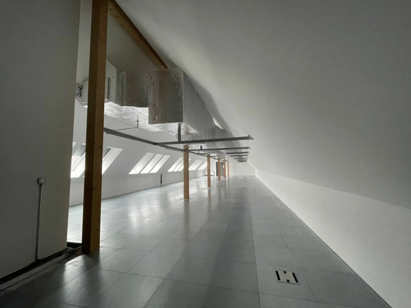 Büro- und Lagerräume «Im Fokus» auf 258 m² / 5. Obergeschoss - Foto 4 von 11