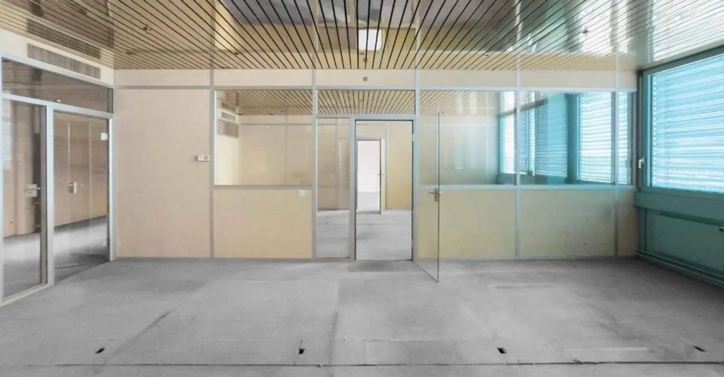 Workshop or office space of 231 m² in Carouge - Photo 2 of 6