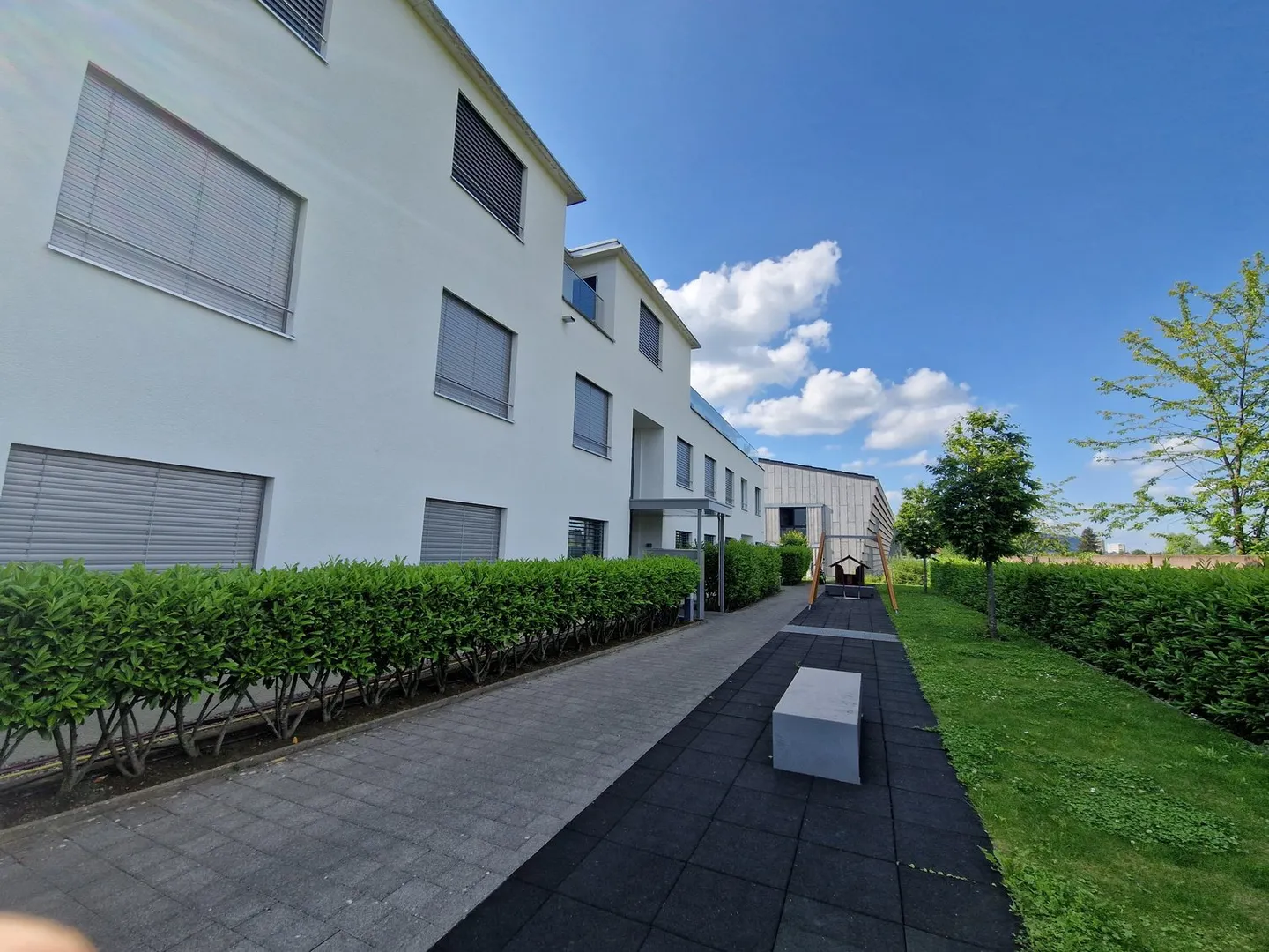 Spacious 4.5 Room Garden Apartment - Photo 2 of 14