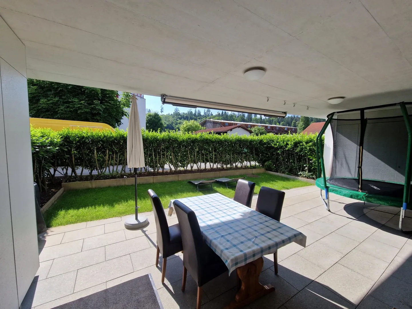 Spacious 4.5 Room Garden Apartment - Photo 3 of 14