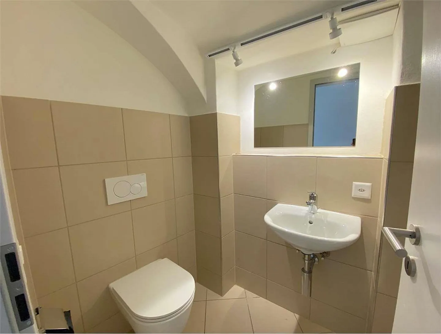 Casa indipendente completamente ristrutturata - Foto 5 di 13
