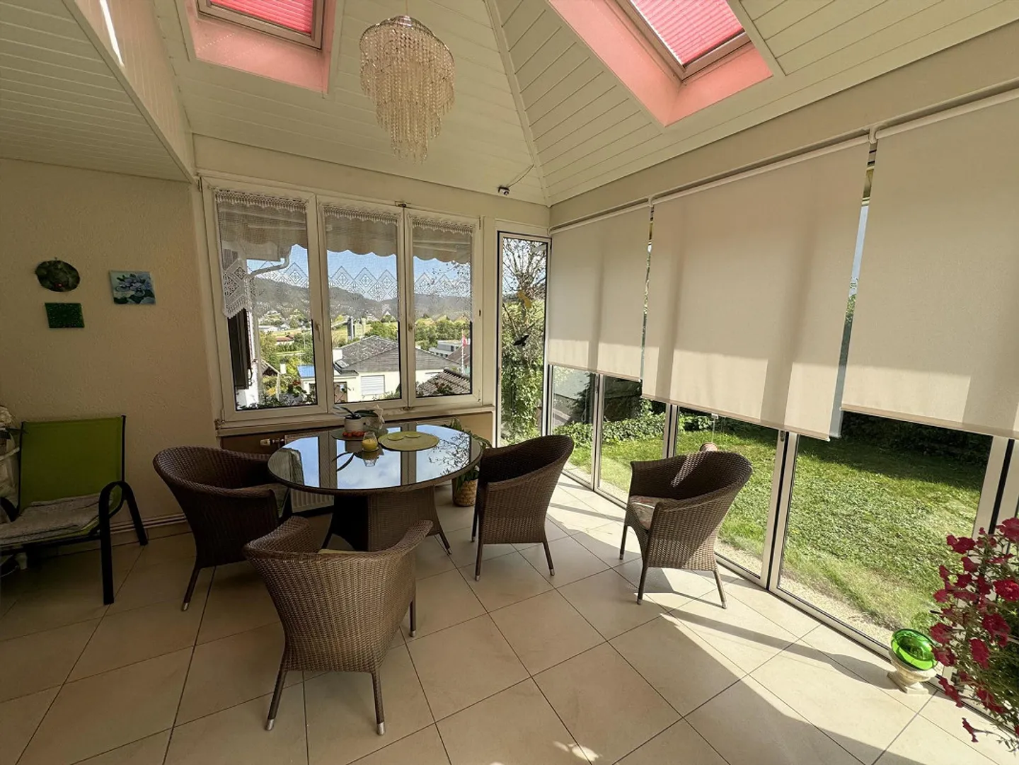 Casa unifamiliare adatta alle famiglie con giardino - Foto 3 di 9