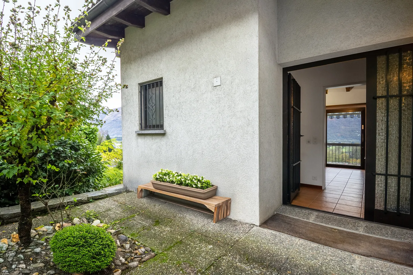 Single-family house with garden and beautiful open view - Photo 2 of 11