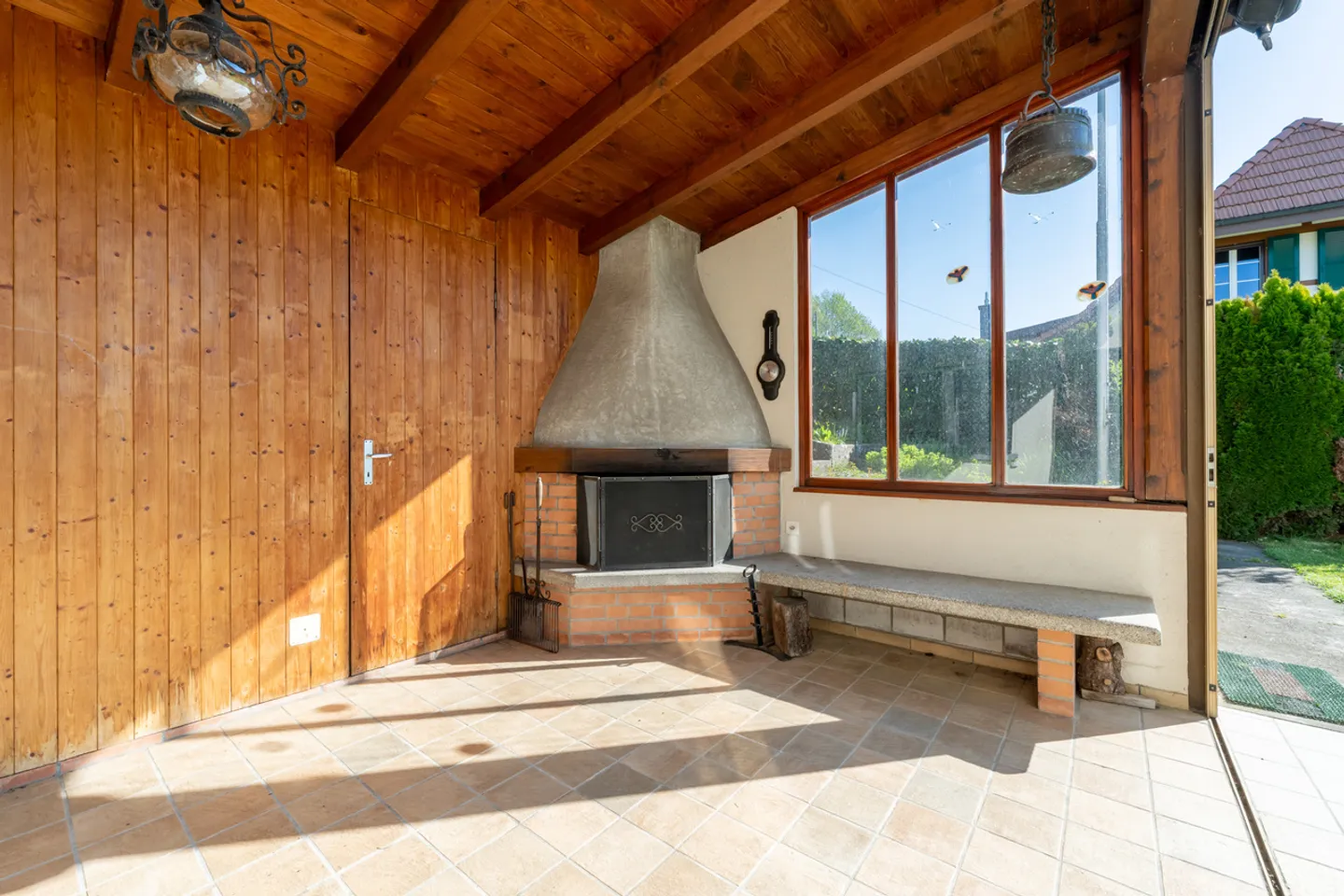 Charming Detached Family Home - Photo 11 of 13