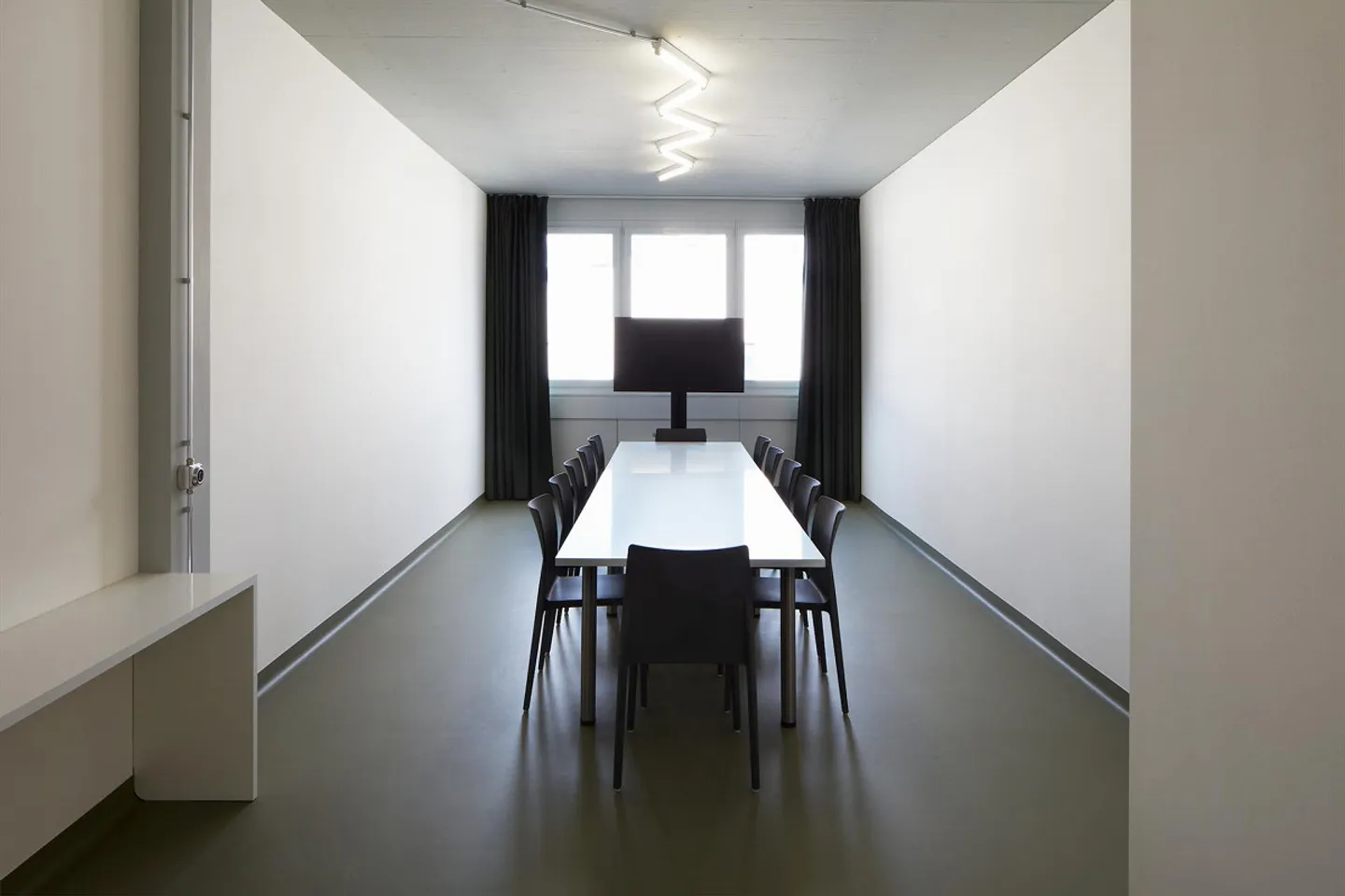 Bureau à Manno 45 m² - Photo 2 sur 3