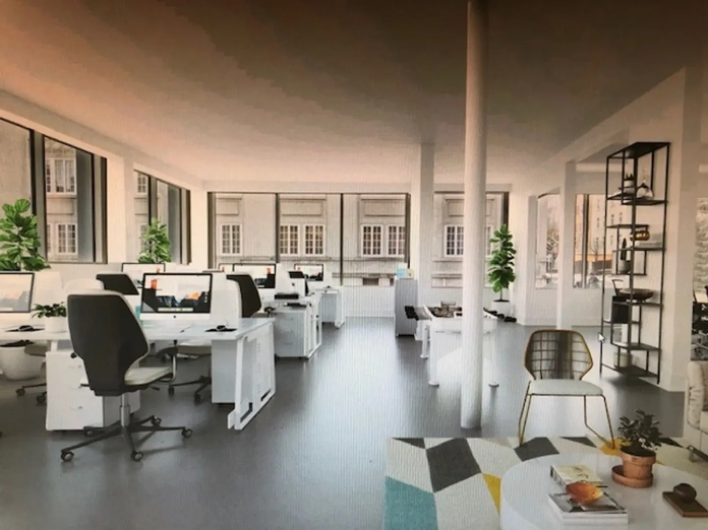 Mixed-use building for rent - Photo 8 of 10