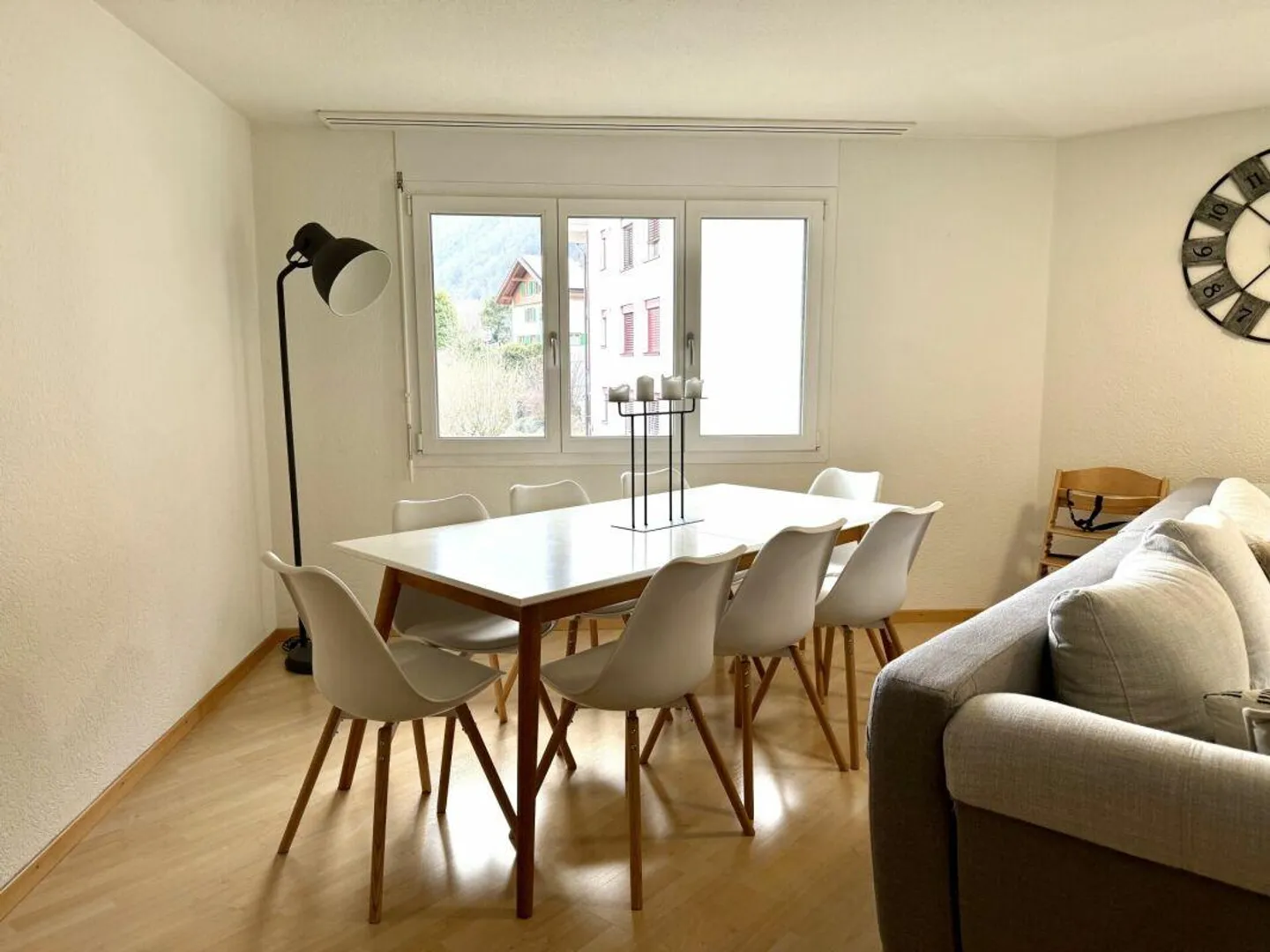 Appartement 3.5 pièces avec balcon - Photo 2 sur 8