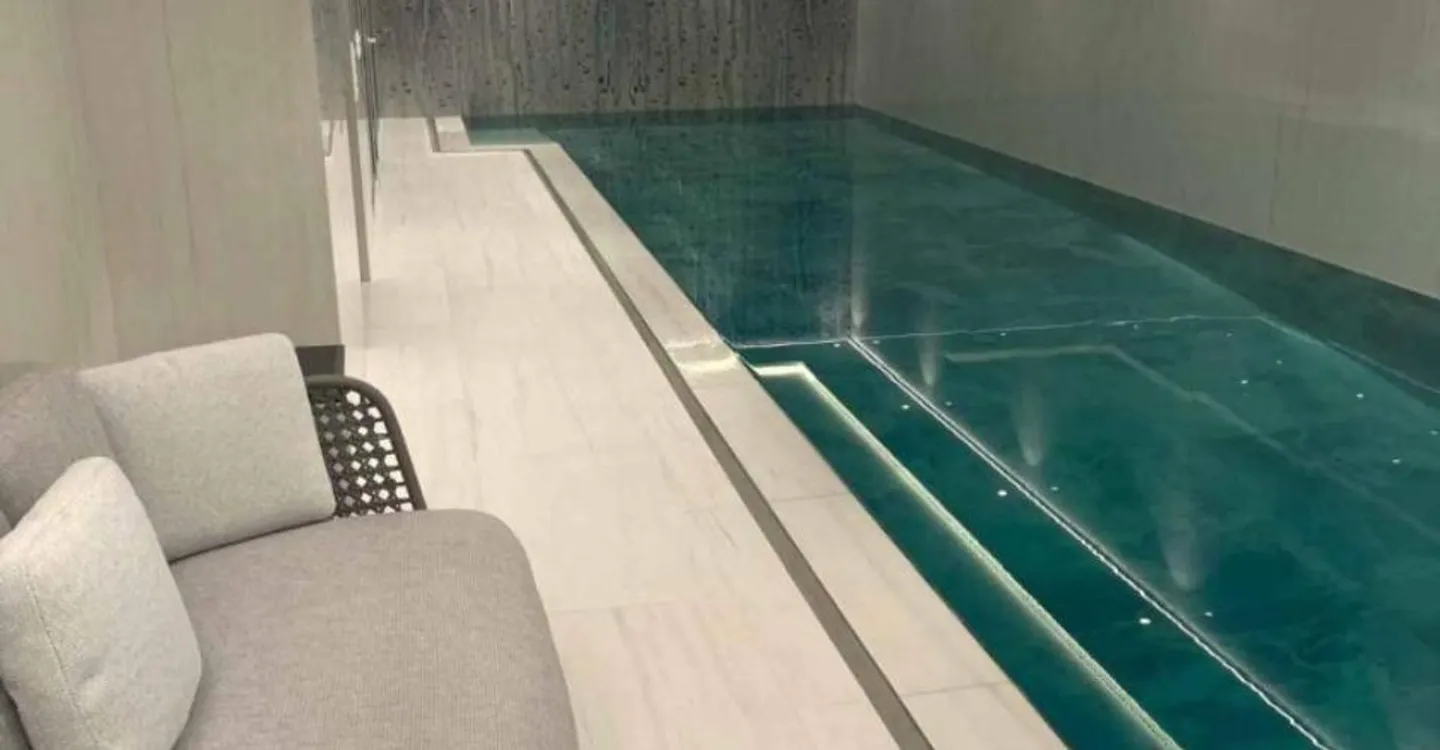 Sumptuous 10-room property - Stunning view - Indoor pool - Photo 9 of 10