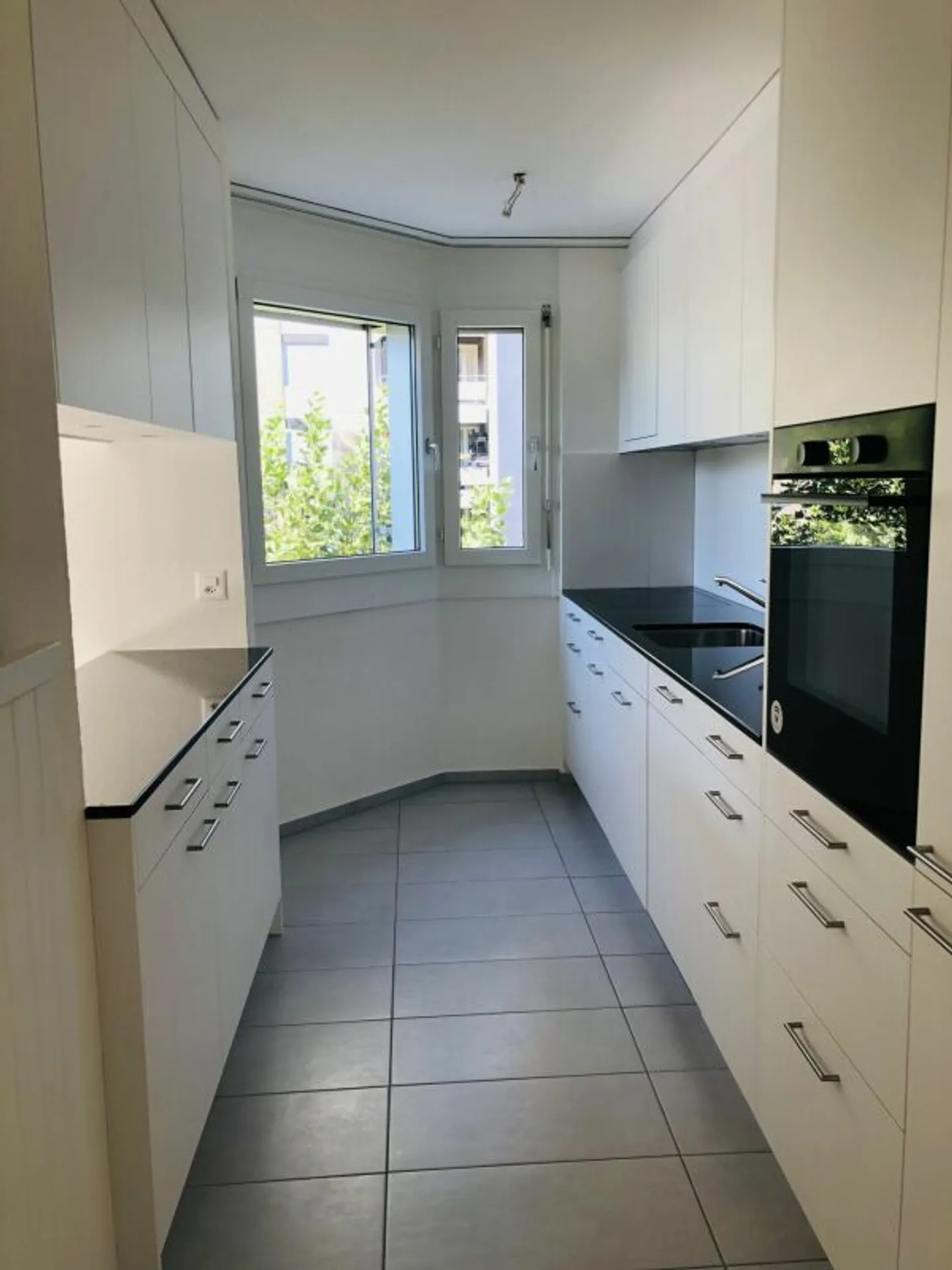 Sunny apartment in a quiet location - Photo 11 of 14