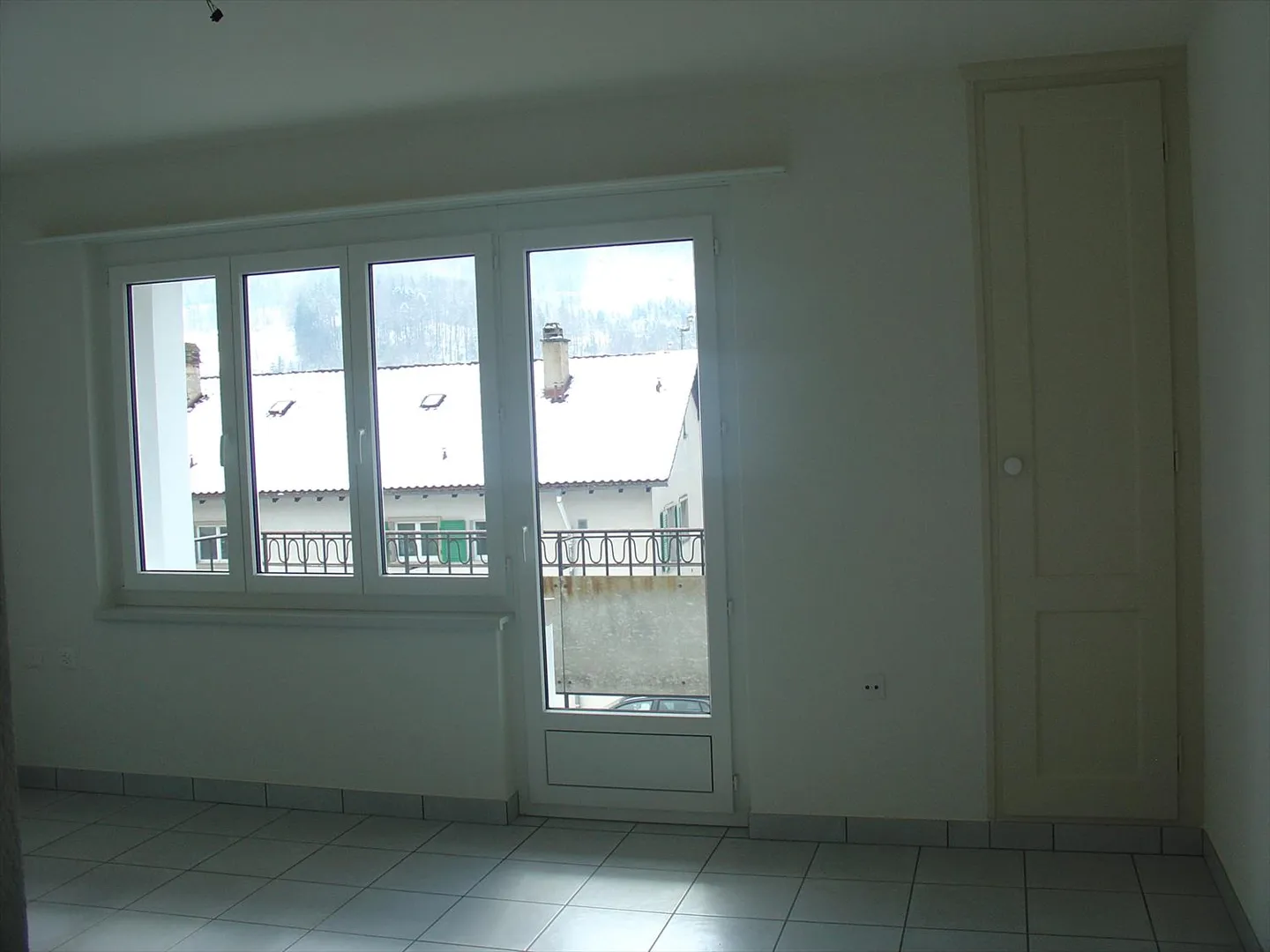 Apartment in a small building with 4 apartments - Photo 4 of 9
