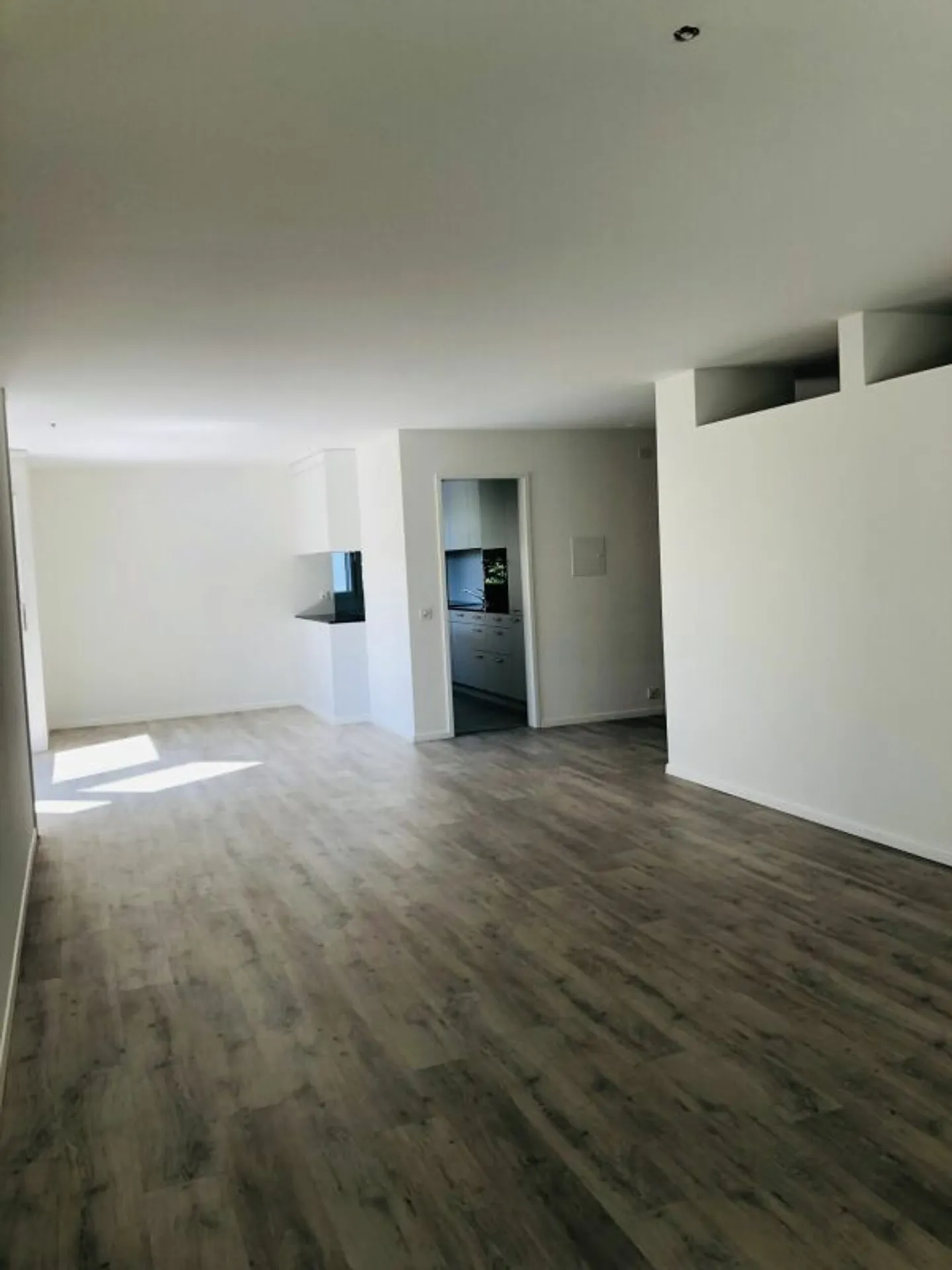 Sunny apartment in a quiet location - Photo 5 of 14