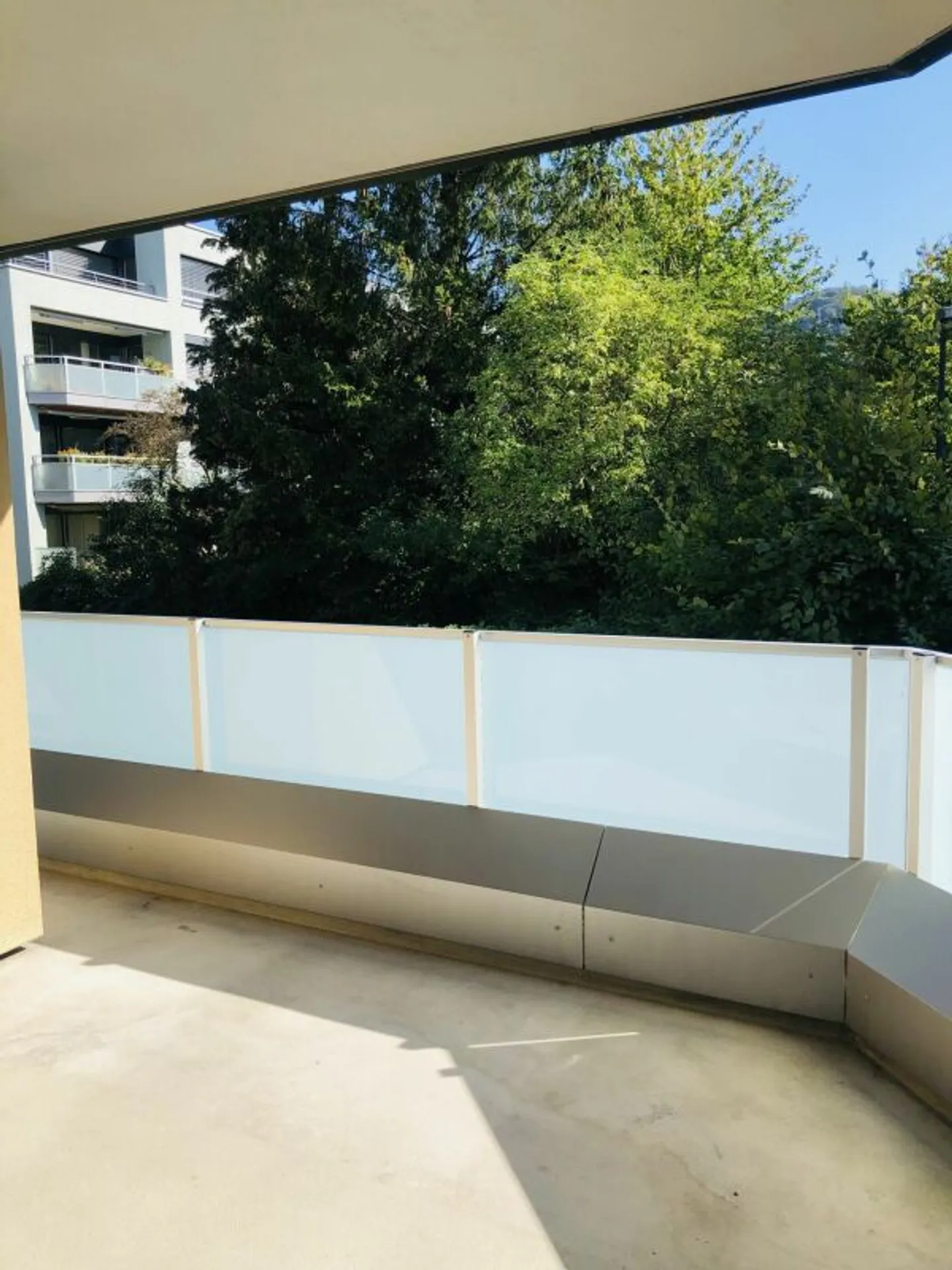 Sunny apartment in a quiet location - Photo 3 of 14