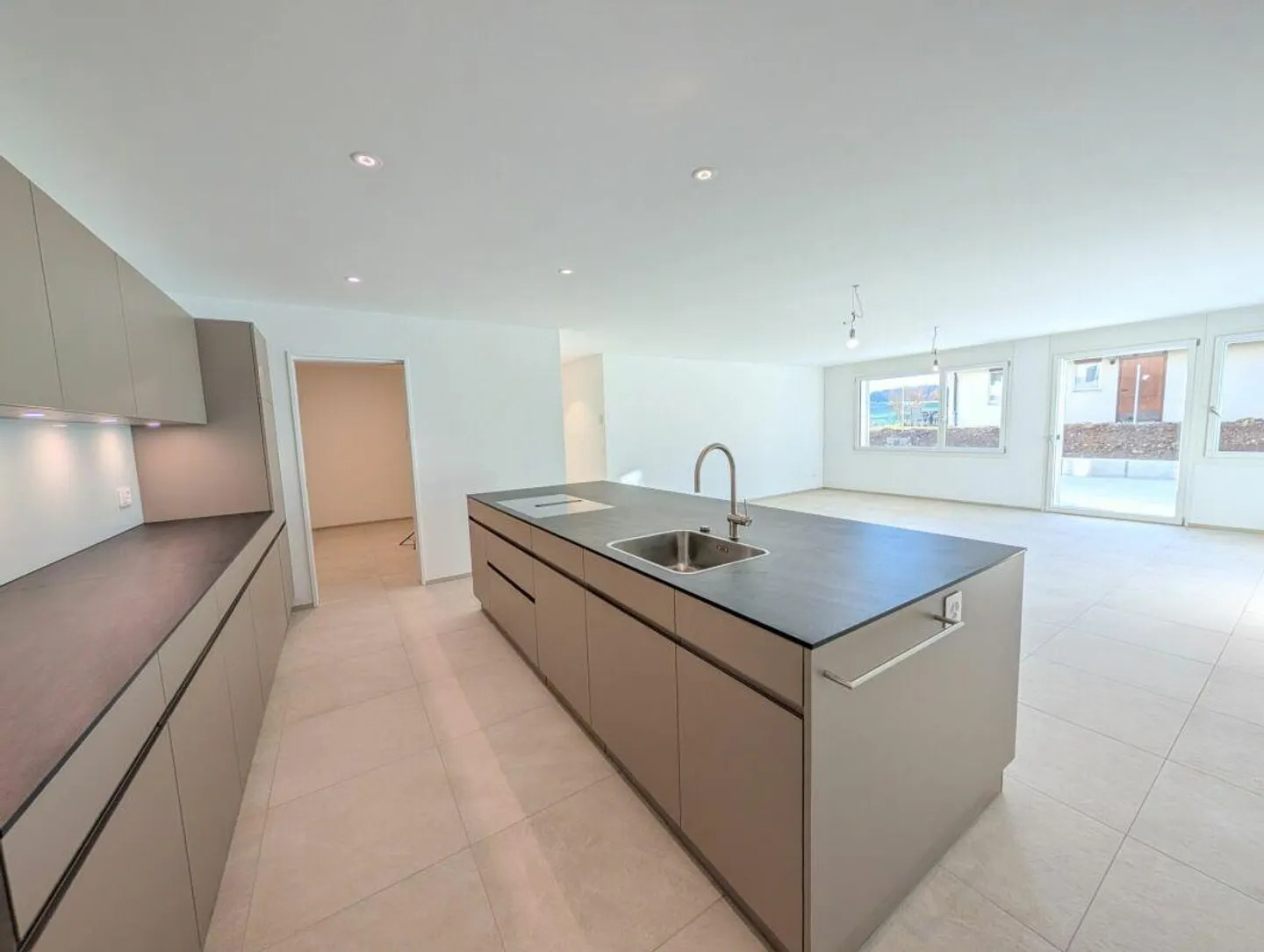 Geräumige Familiengartenwohnung - Foto 3 von 18