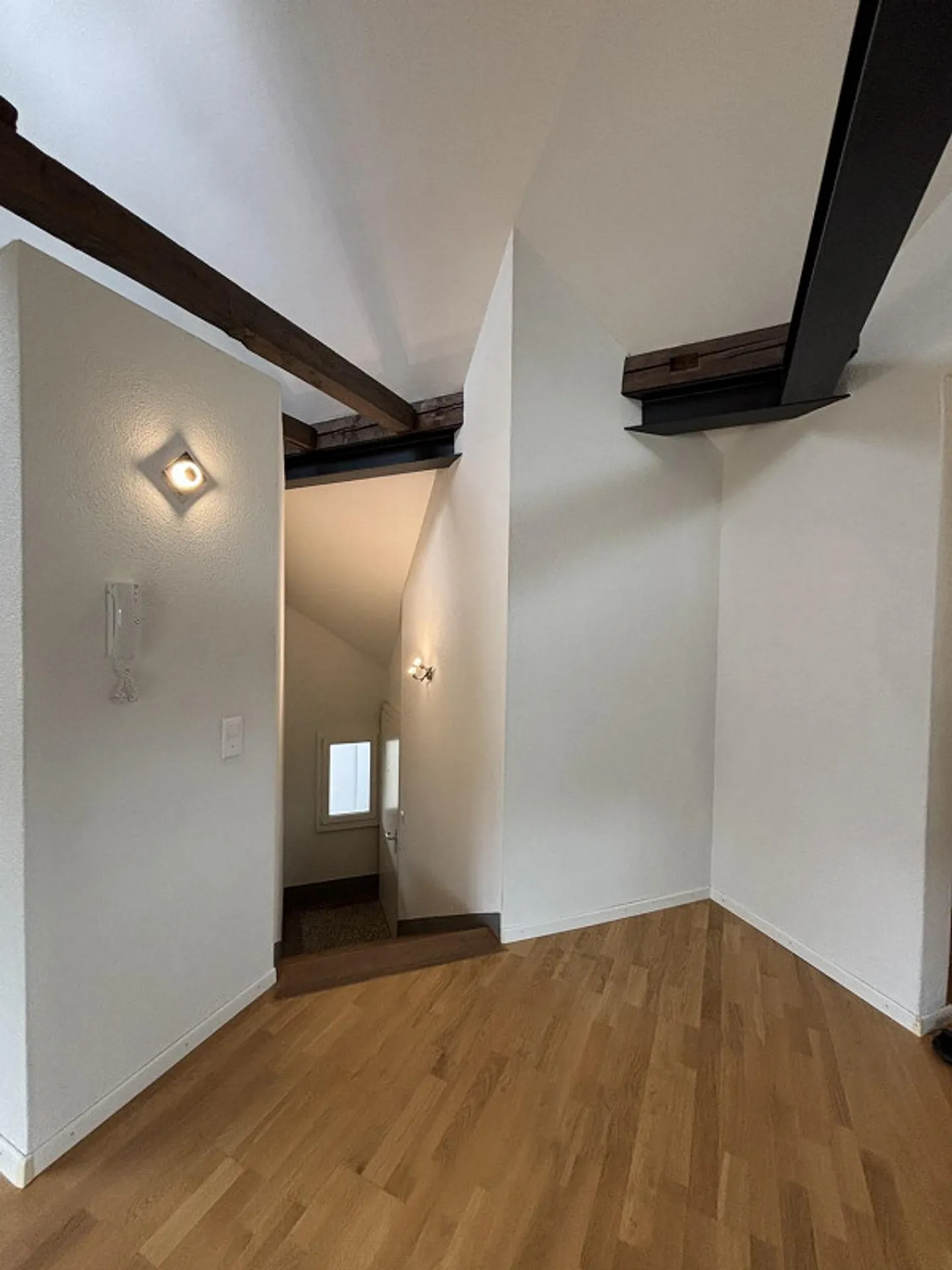 Appartement 4,5 pièces au-dessus des toits de Bienne - Photo 6 sur 13