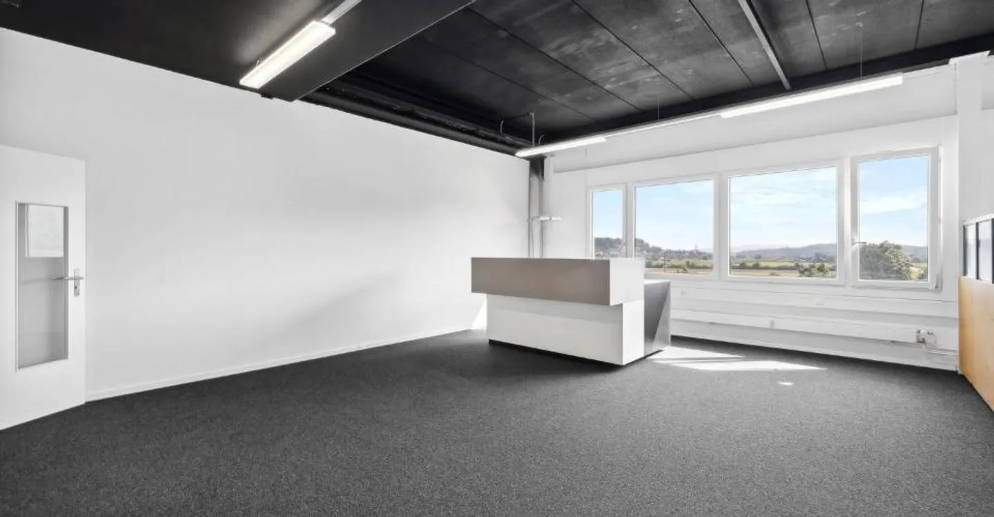 Helle Bürofläche in Oberentfelden - Foto 2 von 3