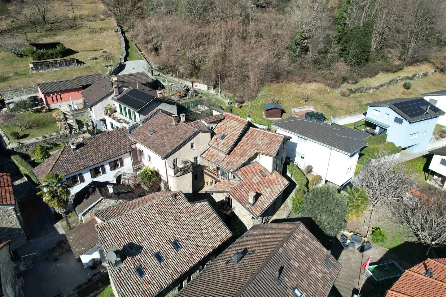 Charmantes Apartment in Mezzovico - Foto 2 von 17