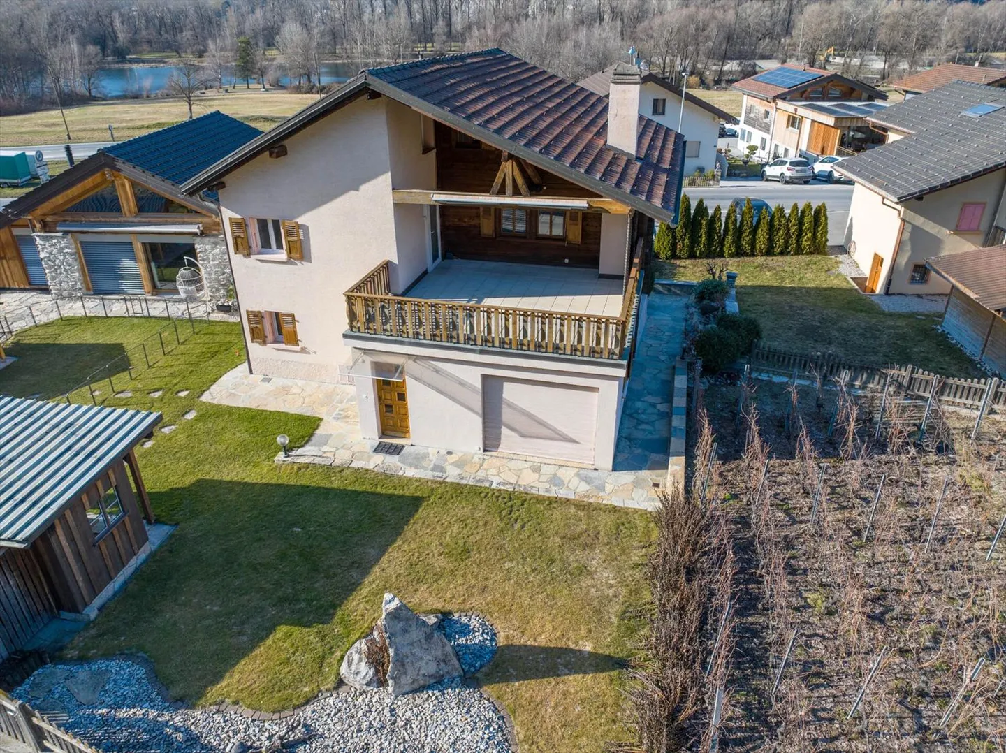 Appartamento con giardino disponibile subito - Foto 11 di 12