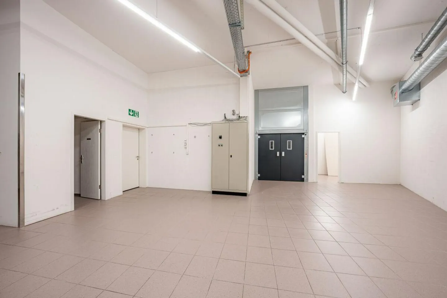 Flexible Commercial Space - Photo 6 of 8