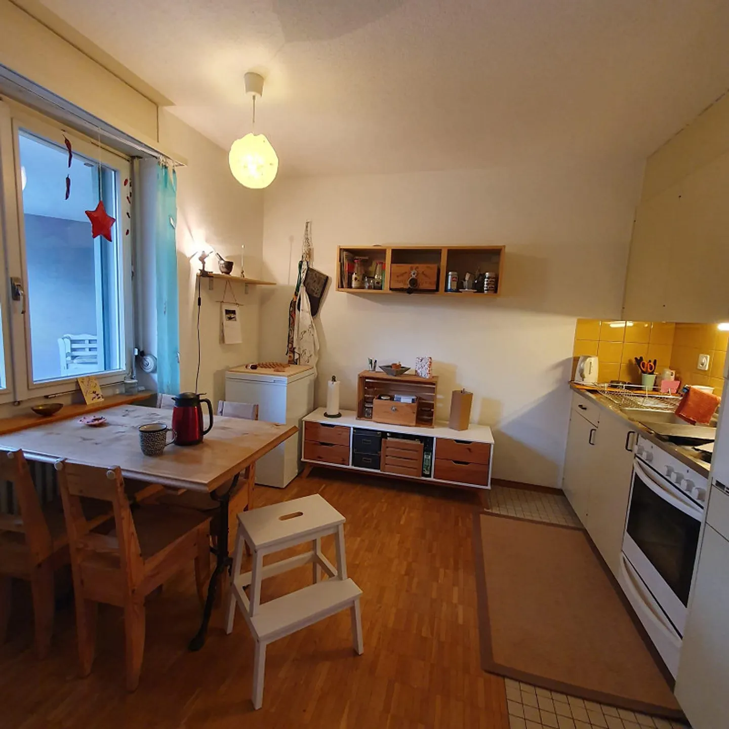 2.5-room apartment for seniors, limited rental agreement until 31.12.2027 - Photo 1 of 5