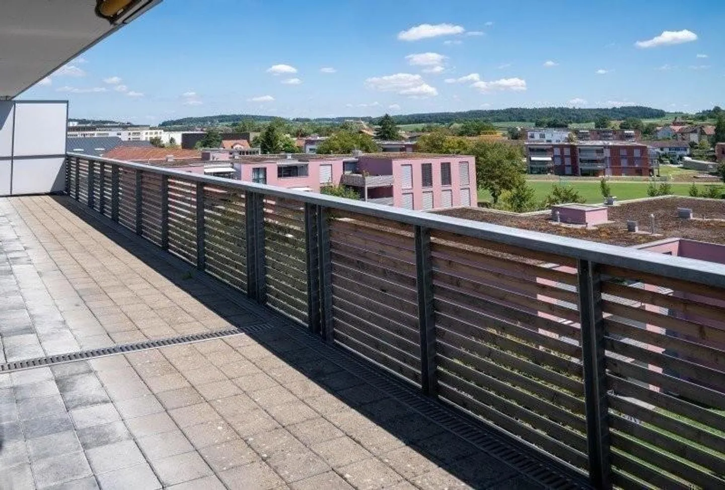 Appartement en attique avec terrasse et vue - Photo 9 sur 11