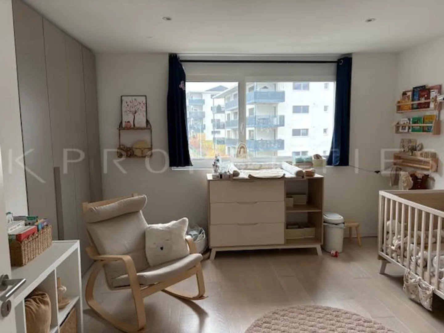 Geräumige Wohnung mit Terrasse - Foto 2 von 10