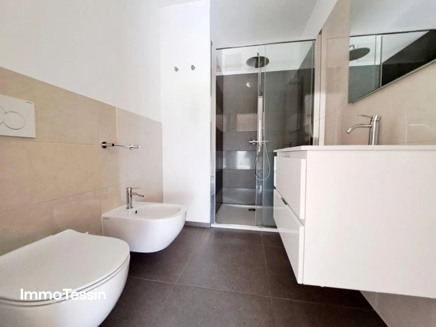 Exclusive & nearly new apartment near Lugano and Lake Lugano ... - Photo 11 of 13