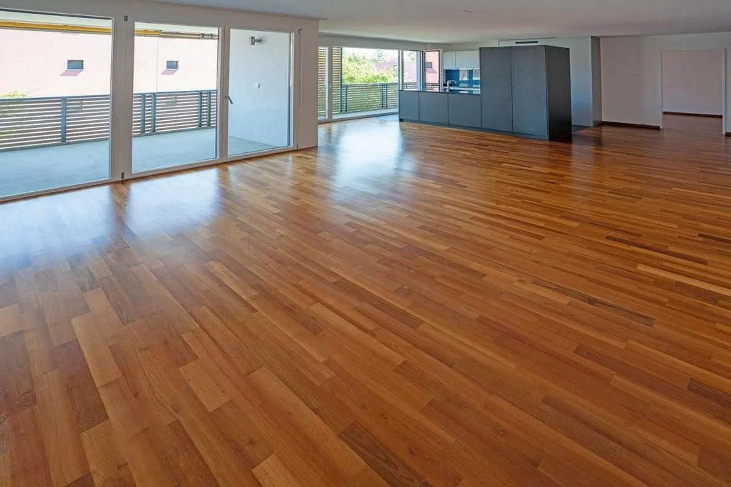 Exklusive Attika mit viel Licht & Wohlfühl-Atmosphäre - Foto 4 von 11