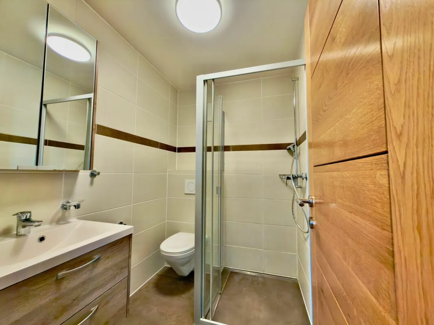 Villa Luminoso con Giardino - Foto 5 di 10