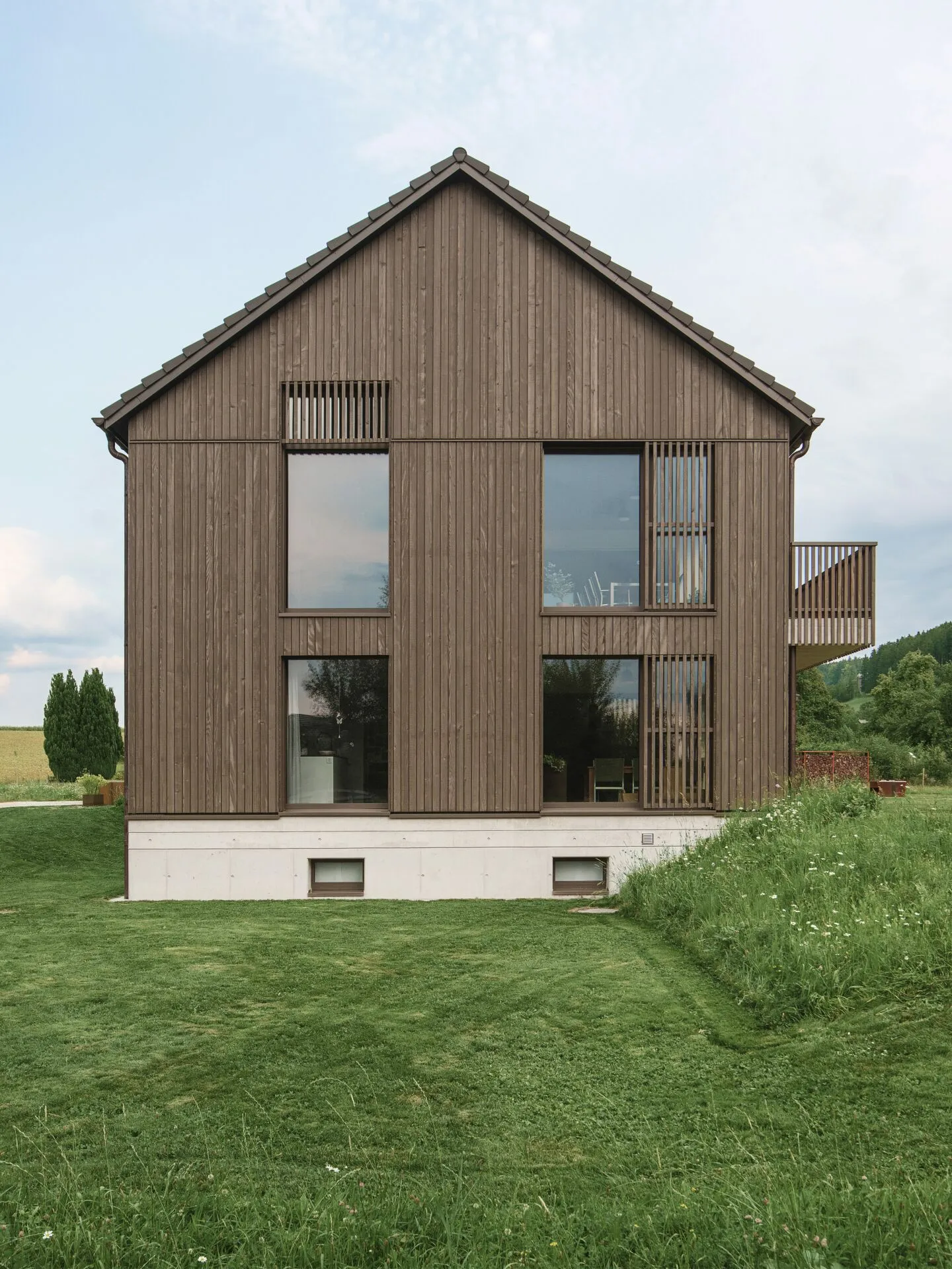 Vie moderne avec galerie, jardin et garage souterrain privé (maison d'angle) - Photo 1 sur 2