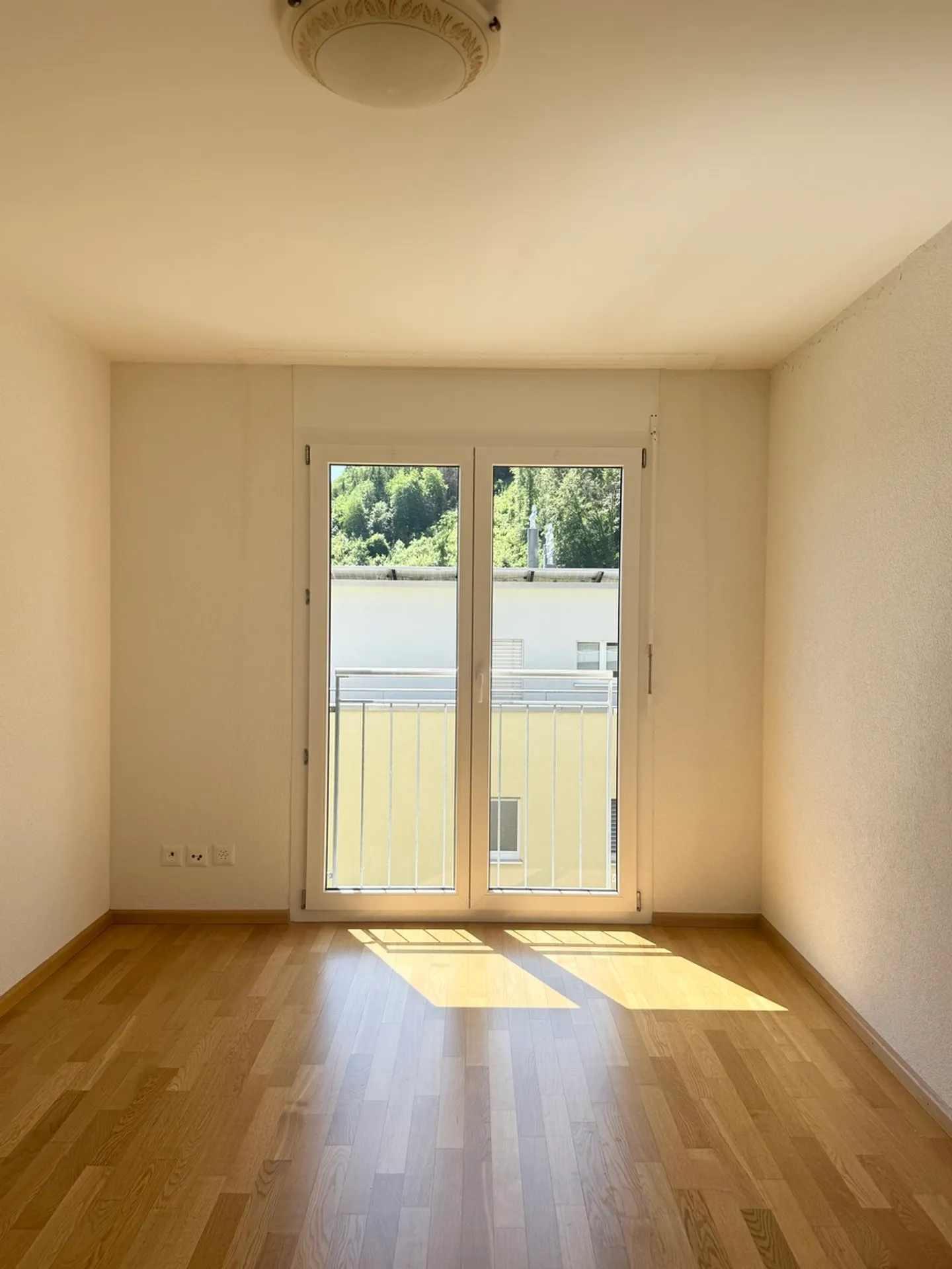 APPARTAMENTO 4,5 STANZE CON BALCONE SPAZIOSO E VERSATILI LOCALI DI STOCCAGGIO - Foto 11 di 13