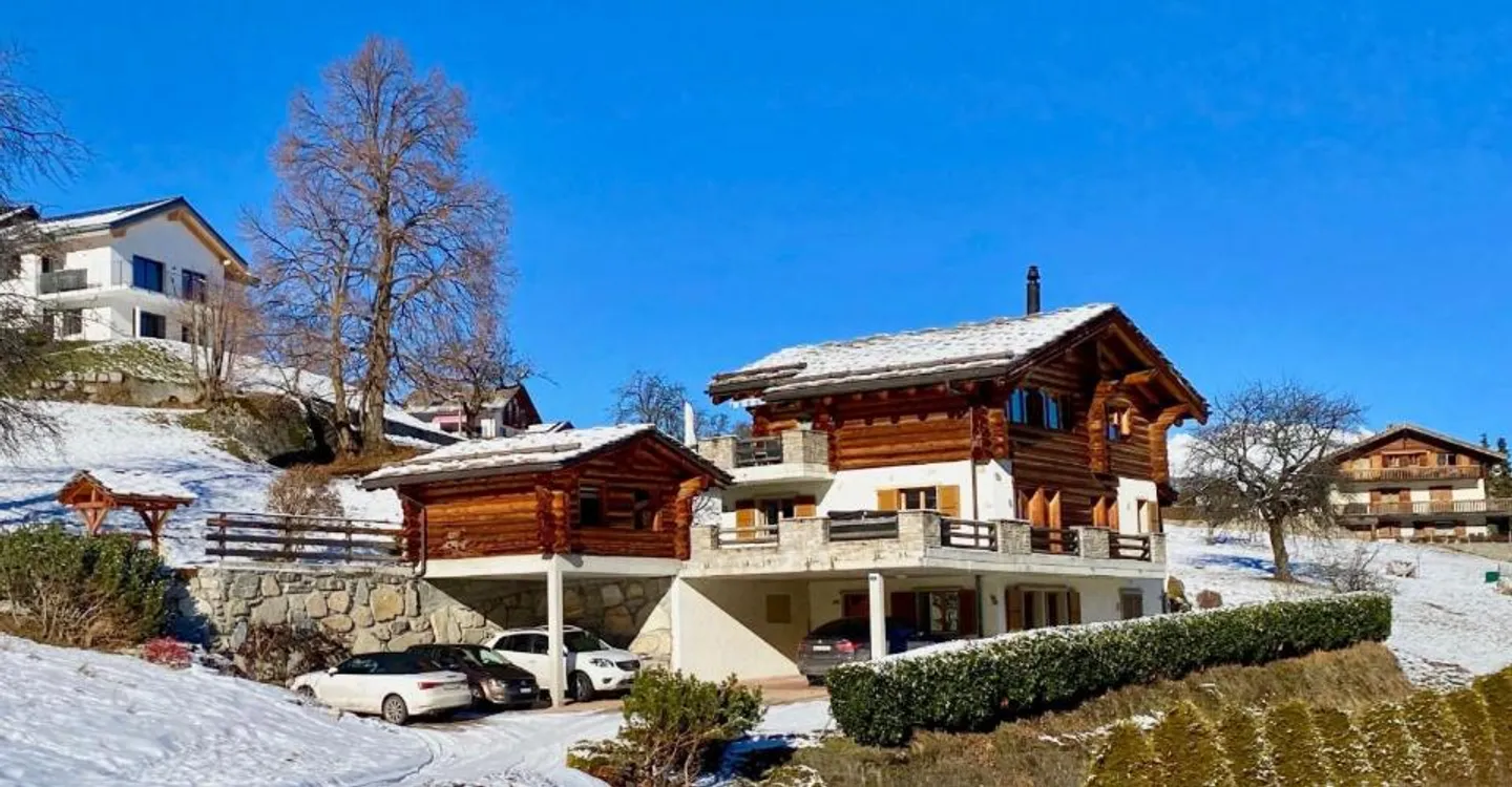 Chalet-Villa avec Vue Montagne - Photo 1 sur 13
