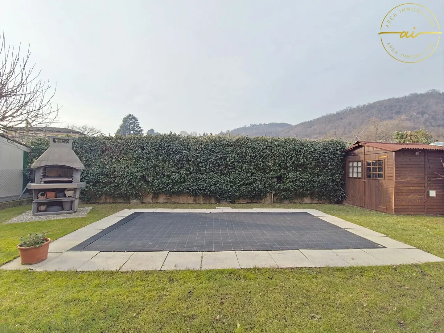 MAISON INDIVIDUELLE RAFFINÉE AVEC GRAND JARDIN À RANCATE - Photo 12 sur 13