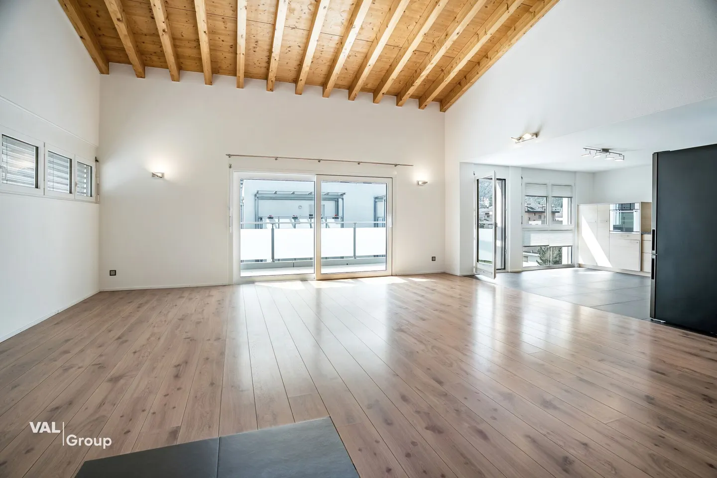 Exclusive Duplex Penthouse in the Center of Visp - Photo 2 of 17