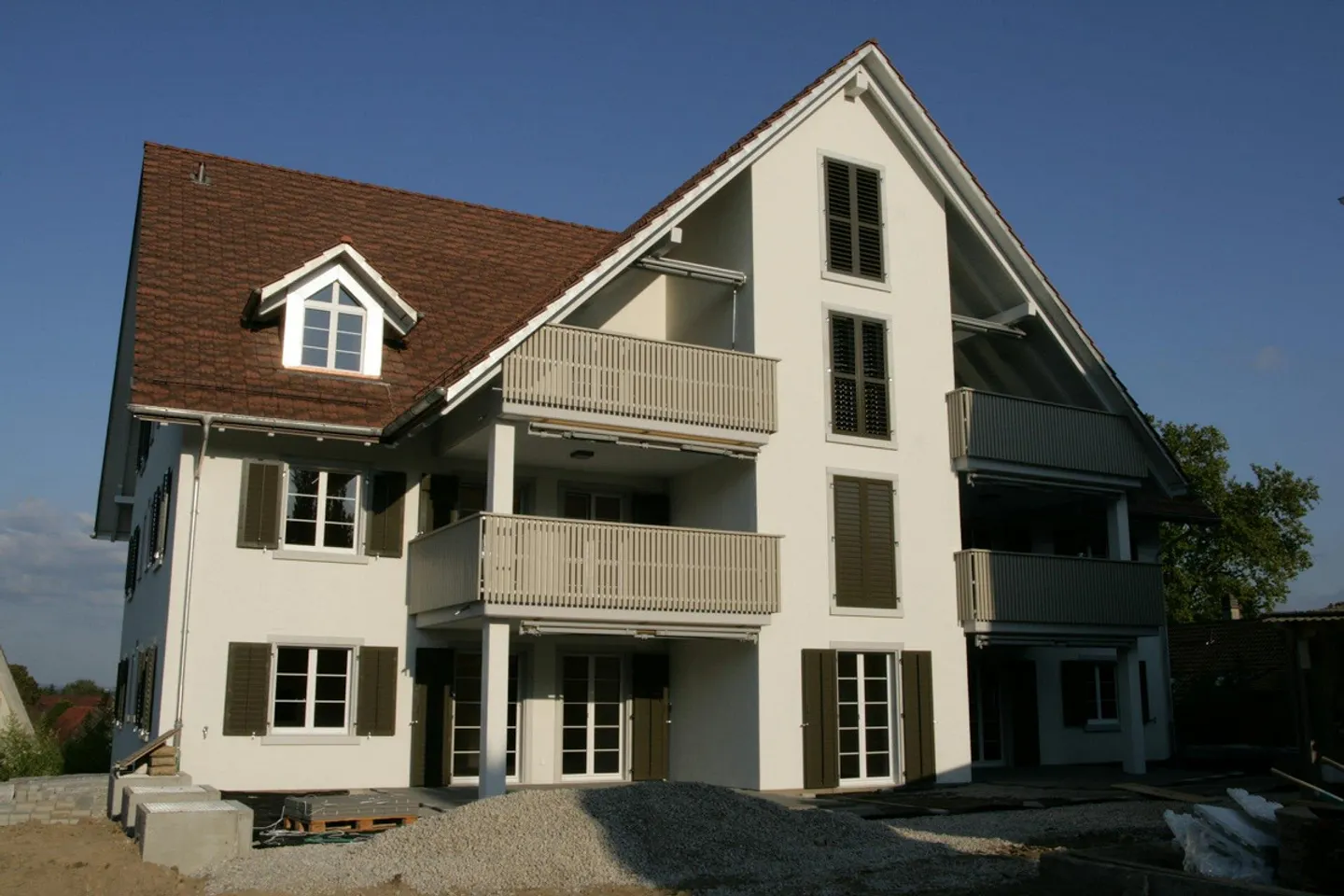 Tiefgaragenplatz im Dorfkern von Ellikon - Photo 1 sur 1