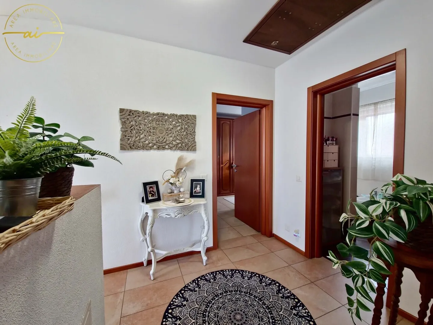 MAISON INDIVIDUELLE RAFFINÉE AVEC GRAND JARDIN À RANCATE - Photo 8 sur 13