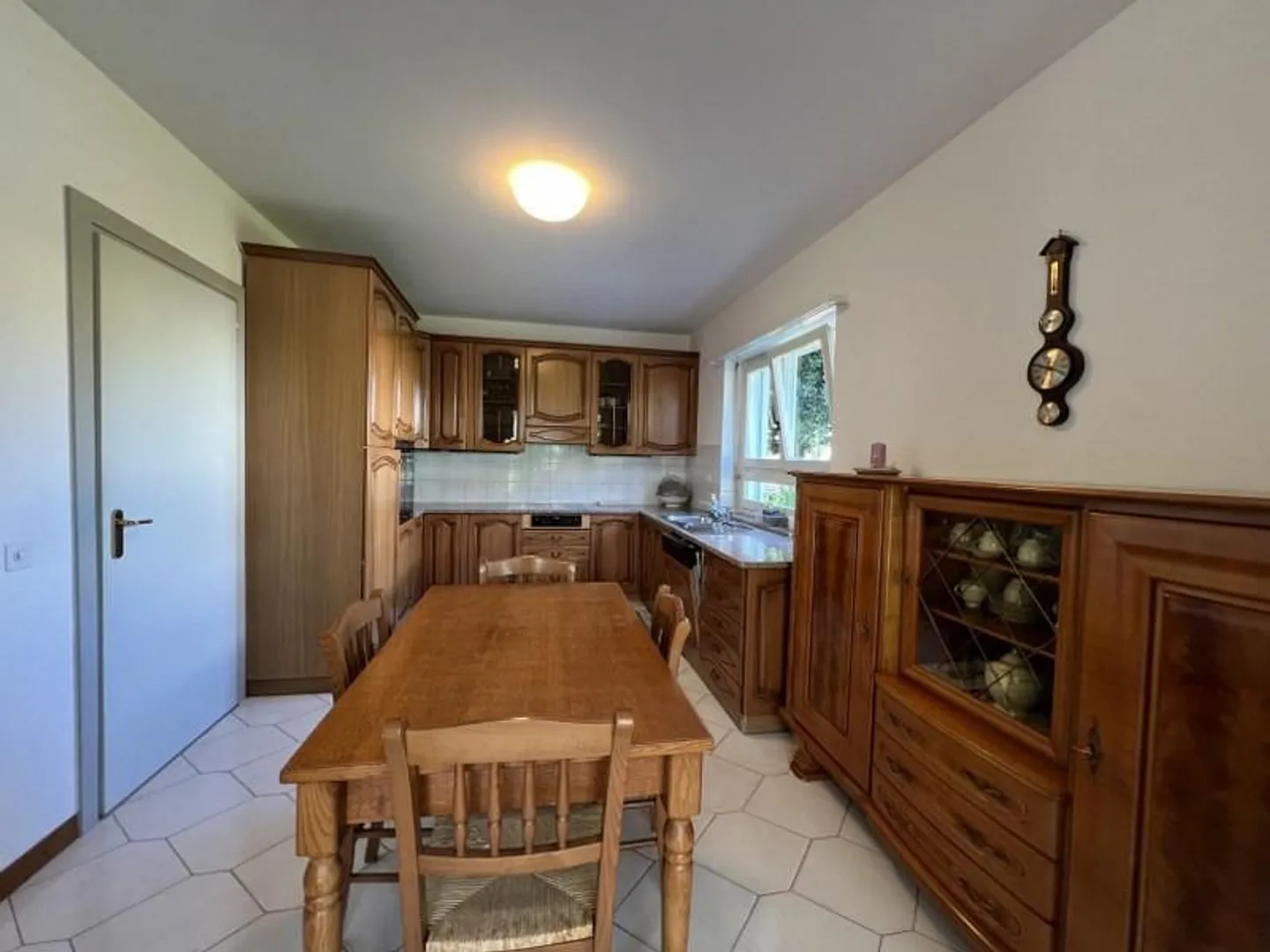 VILLA UNIFAMILIARE CON GIARDINO, MOLTO SOLEGGIATA - Foto 9 di 13