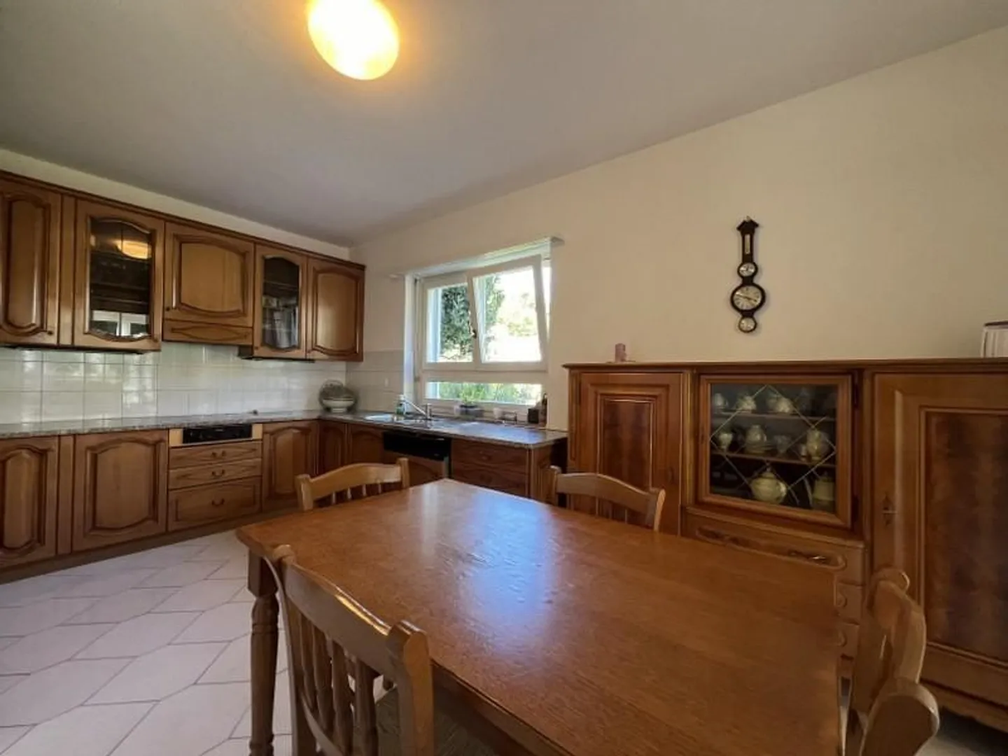VILLA UNIFAMILIARE CON GIARDINO, MOLTO SOLEGGIATA - Foto 10 di 13