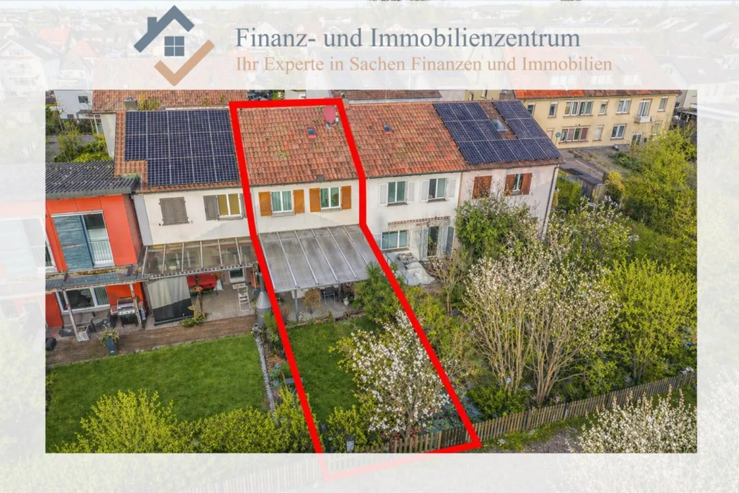 DIY enthusiasts pay attention! 4-room terraced house in Kreuzlingen - Photo 1 of 16