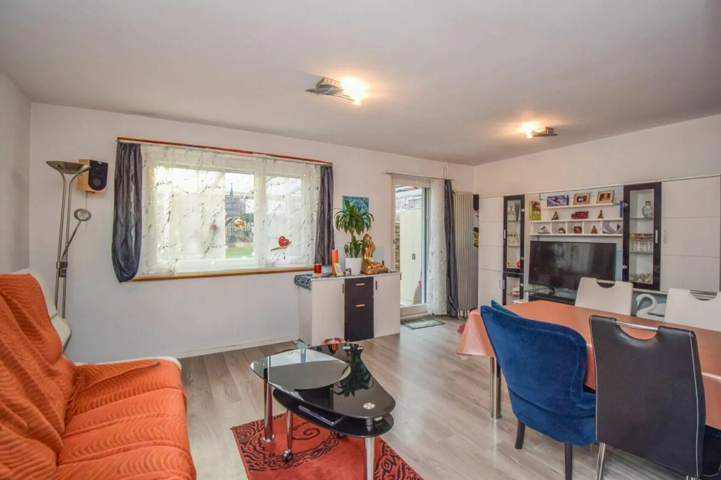 DIY enthusiasts pay attention! 4-room terraced house in Kreuzlingen - Photo 3 of 16