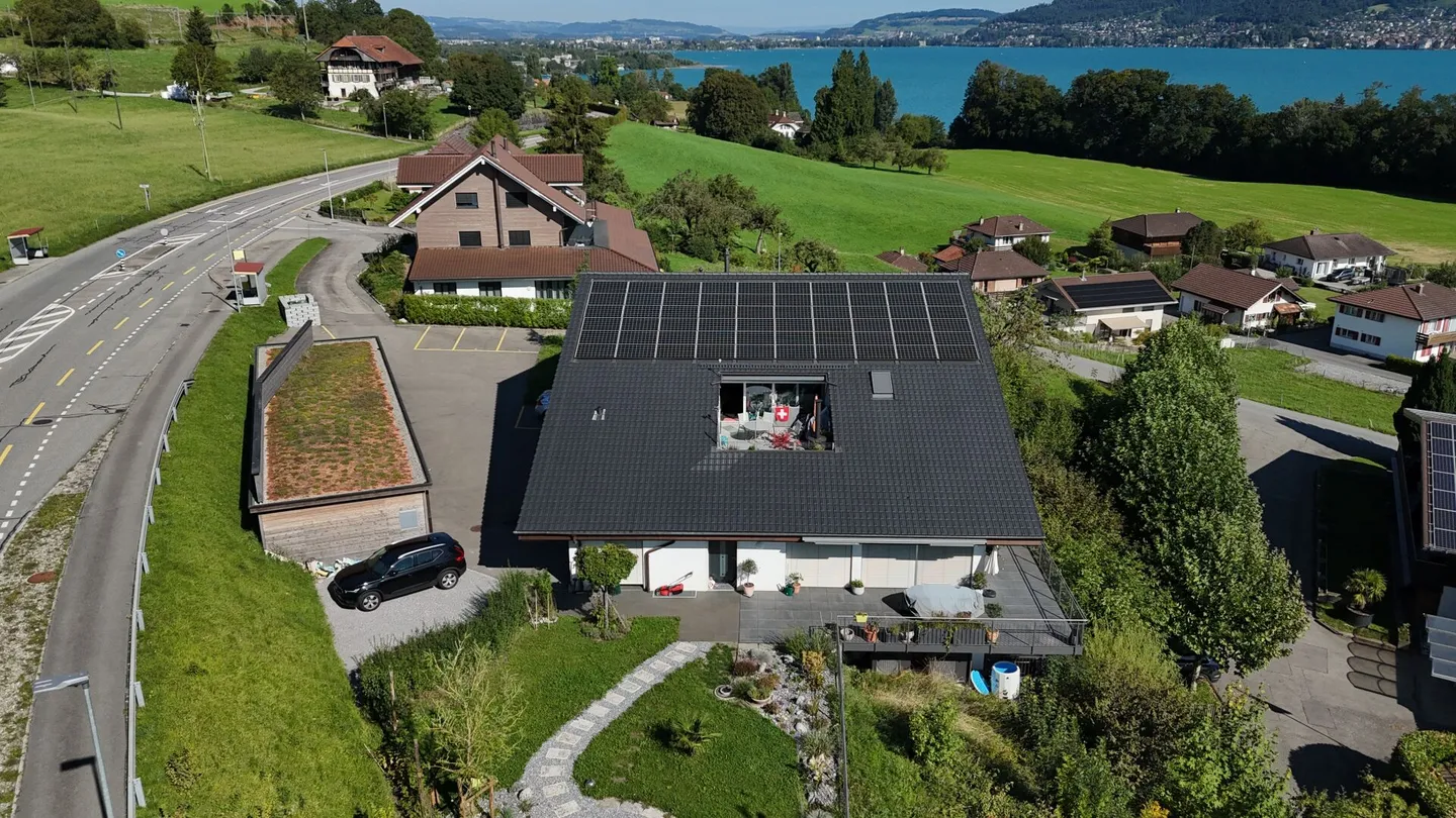 Modern penthouse apartment with spectacular views - Photo 5 of 15