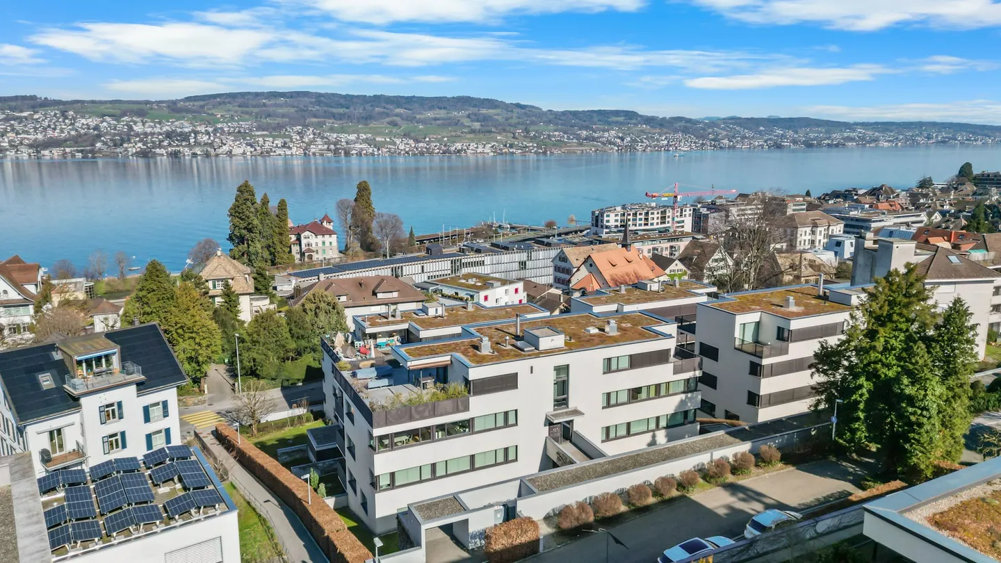 Appartement spacieux avec vue sur le lac - Photo 1 sur 12