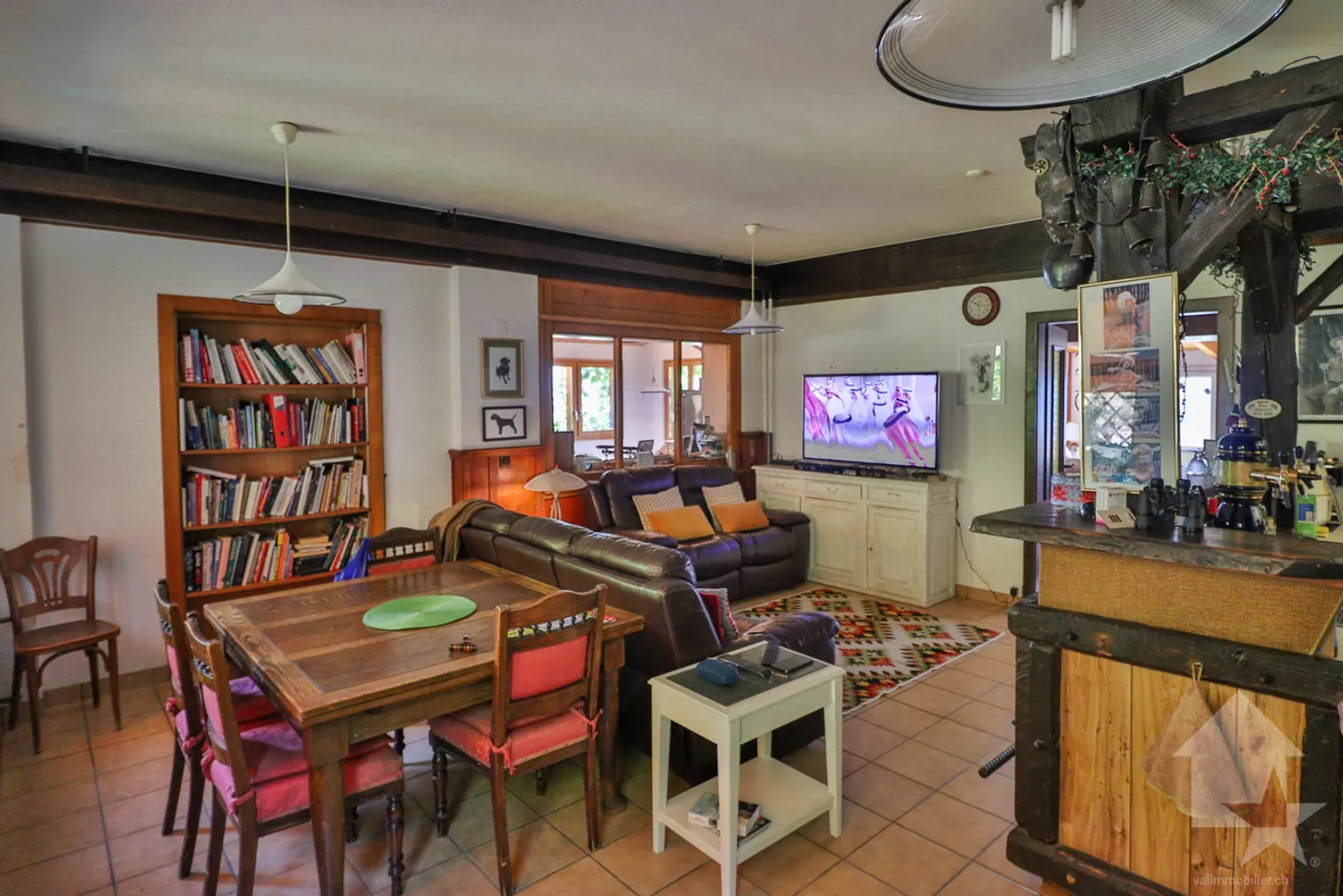 Geräumiges 11-Zimmer-Haus im Zentrum des Weinbergs von Martigny-Combe - Foto 3 von 34