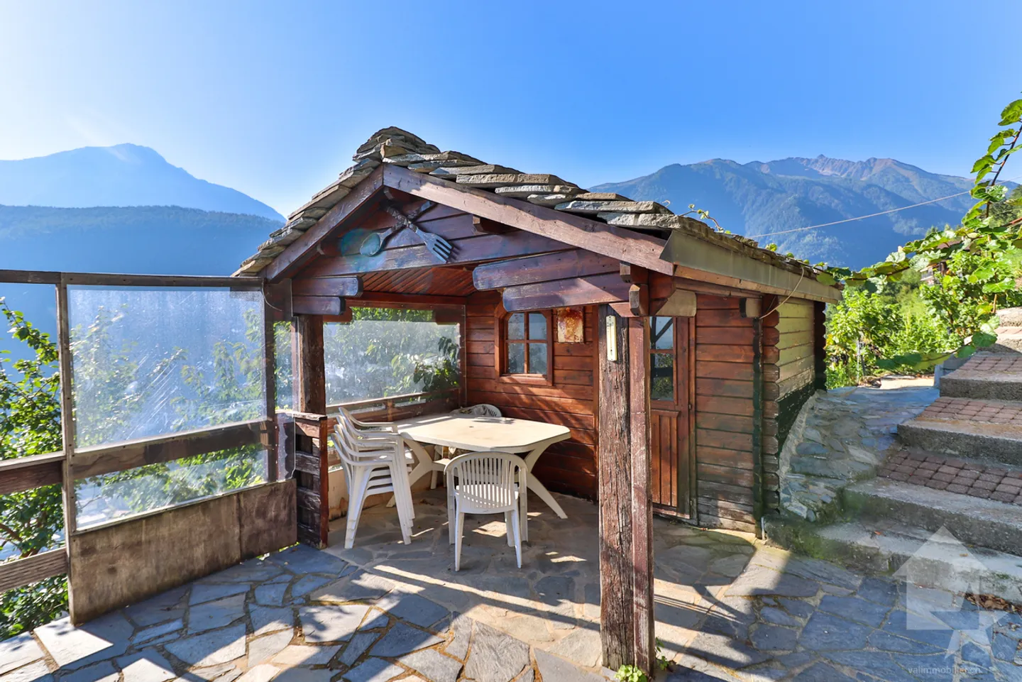 Geräumiges 11-Zimmer-Haus im Zentrum des Weinbergs von Martigny-Combe - Foto 32 von 34
