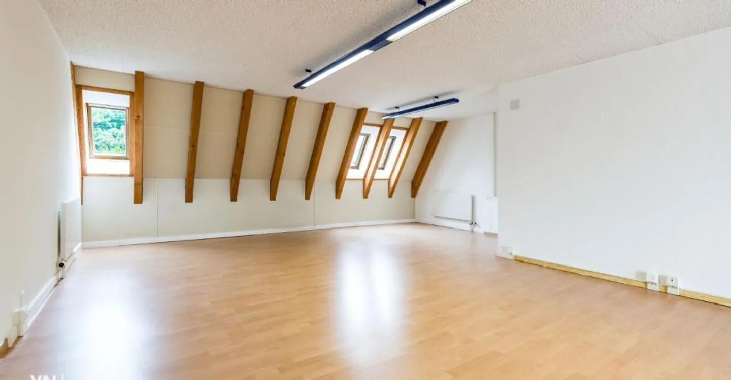 Saint-Légier? Eine außergewöhnliche Adresse, um Ihr Geschäft zu etablieren - Foto 2 von 7
