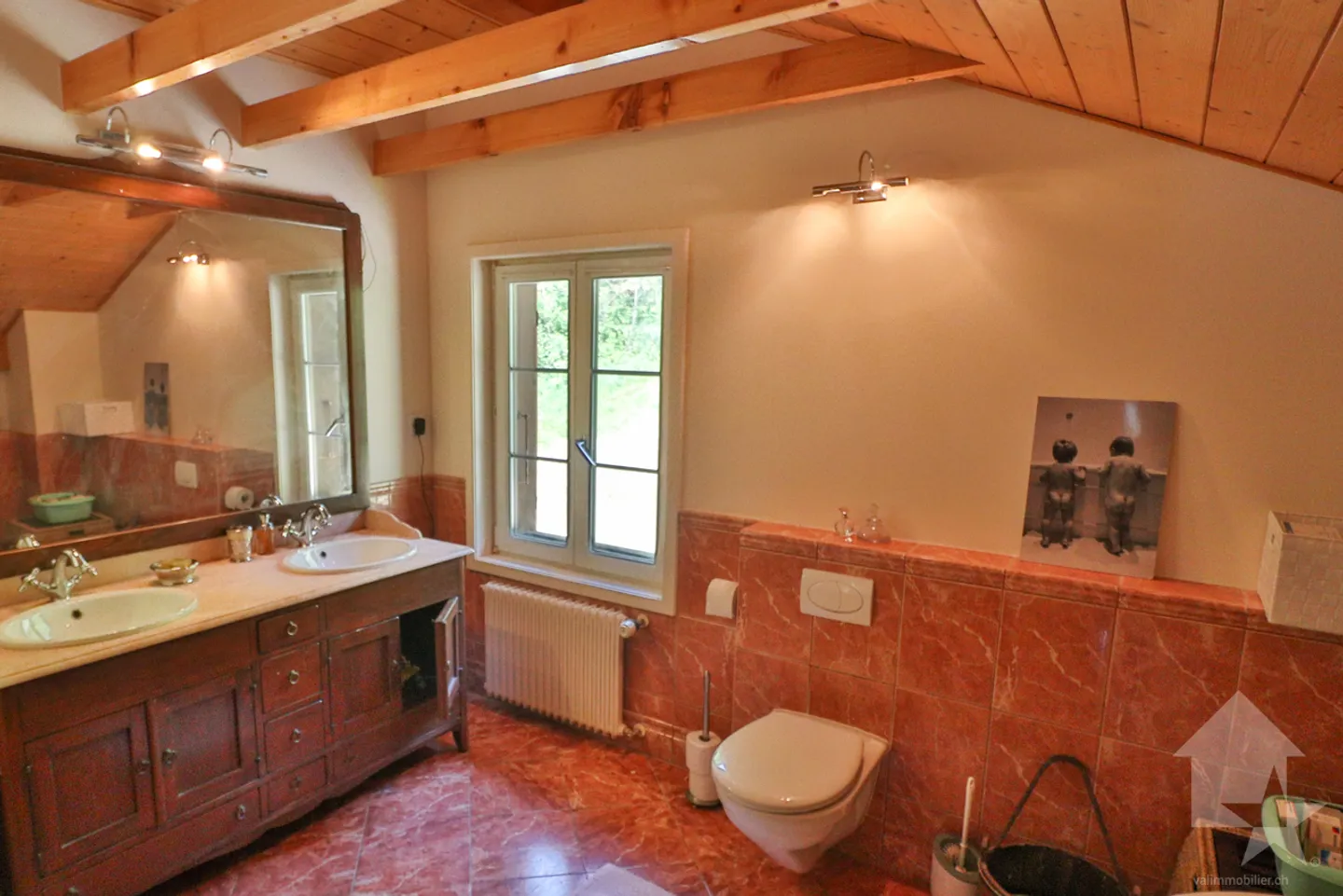 Geräumiges 11-Zimmer-Haus im Zentrum des Weinbergs von Martigny-Combe - Foto 27 von 34